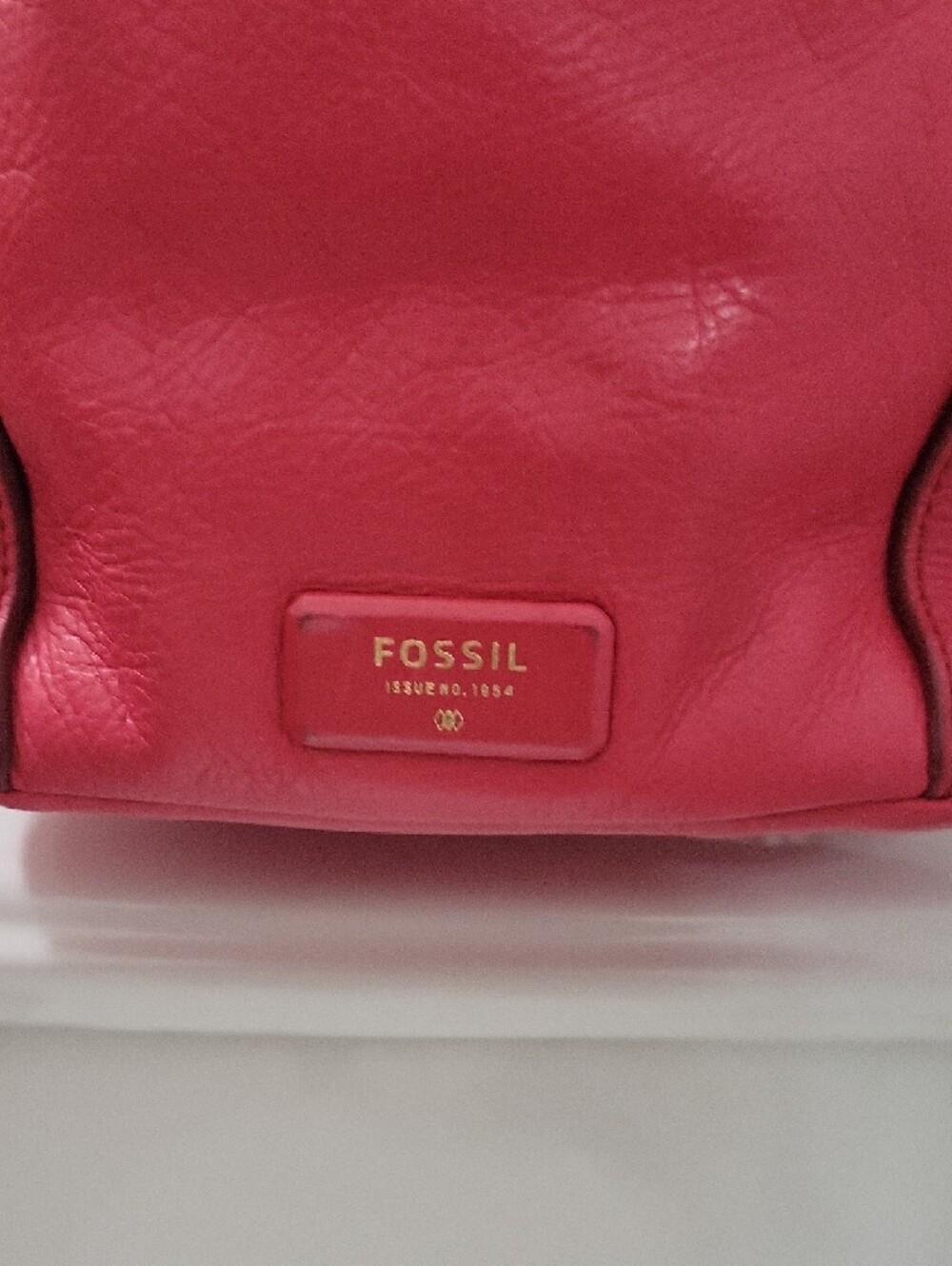 Fossil Hot Pink Leather Hobo Shoulder Bag with Tan Trim - Picture 2 of 4